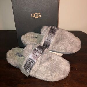 UGG Fluff it slip on slipper shoes